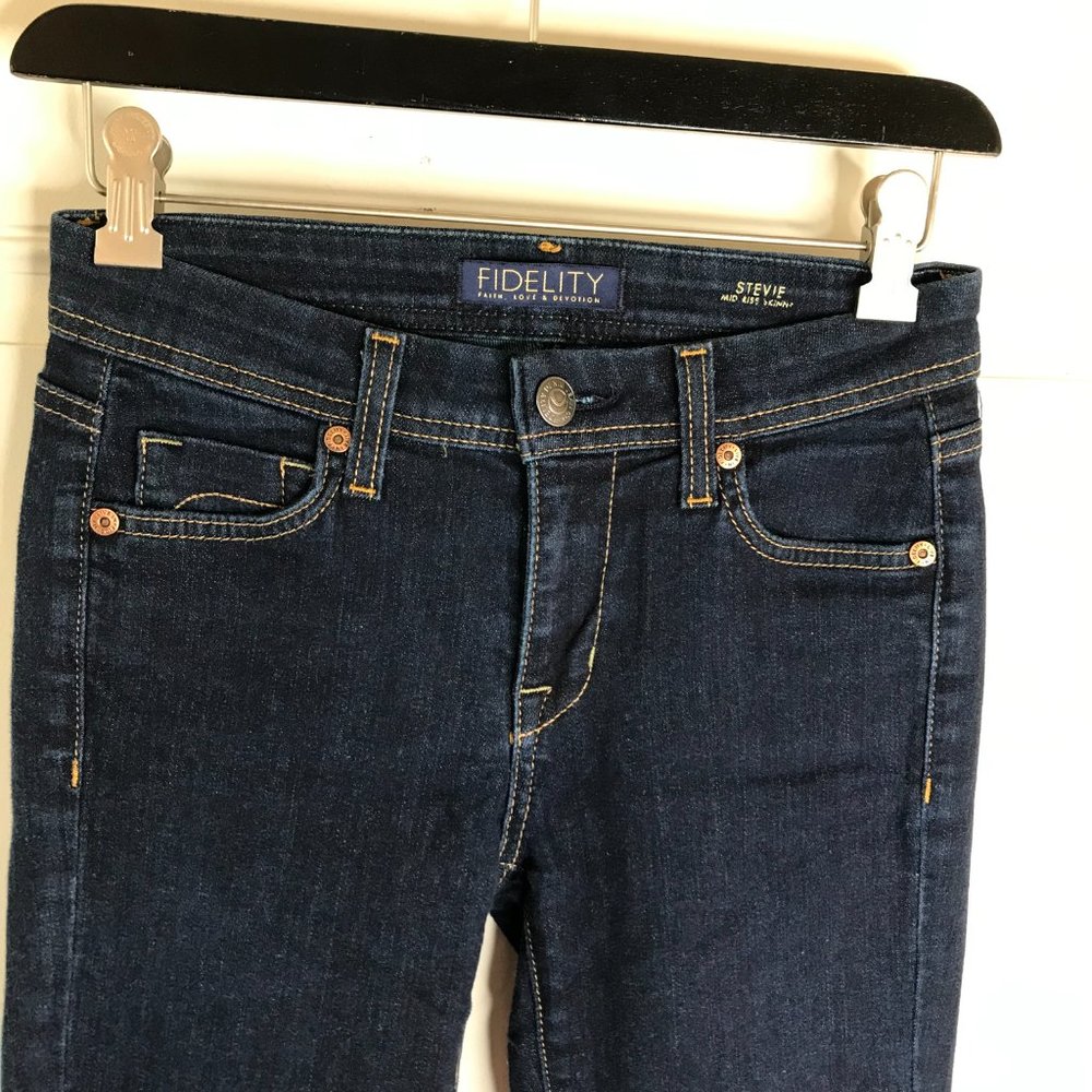 Fidelity Womens Stevie Skinny Jeans Chicago Blue - Picture 2 of 5